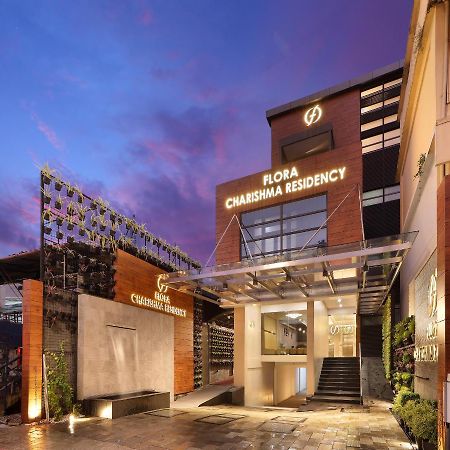 Flora Charishma Residency Aluva Otel Kochi Dış mekan fotoğraf