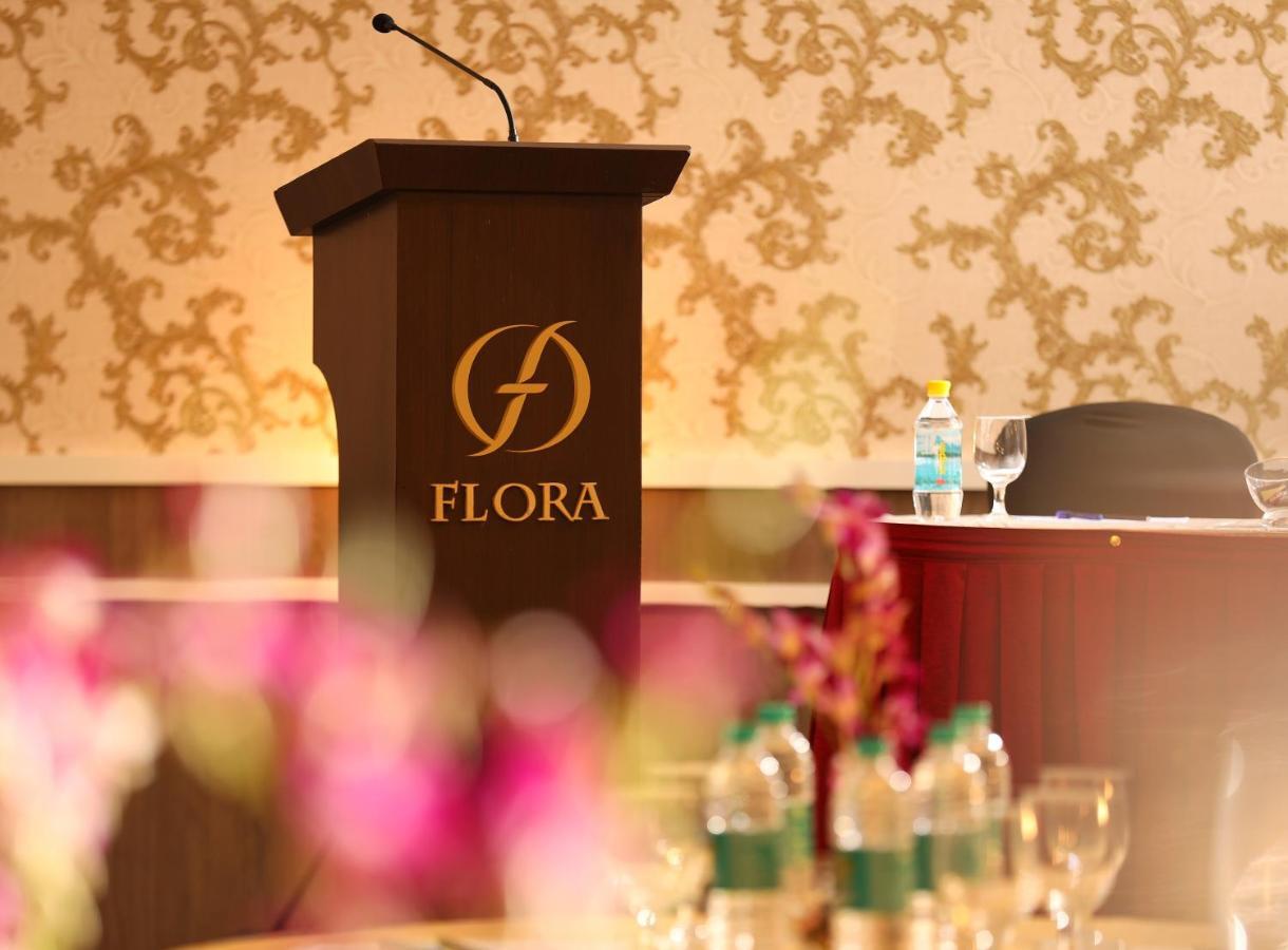 Flora Charishma Residency Aluva Otel Kochi Dış mekan fotoğraf